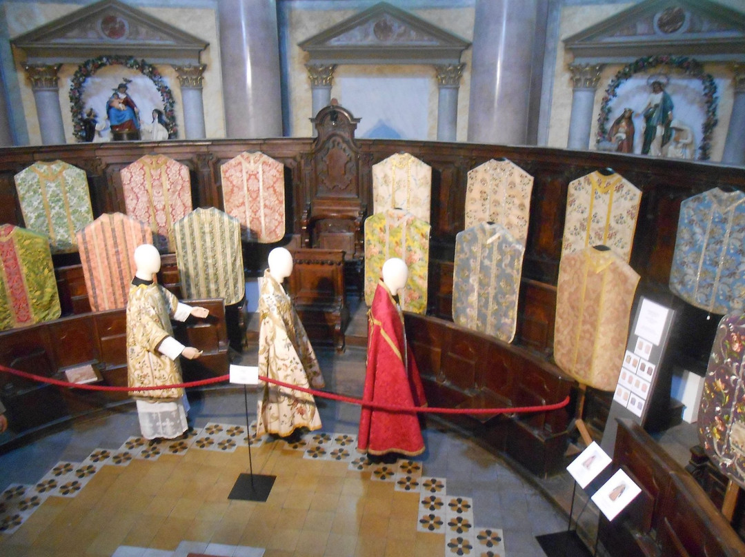 Museo d'Arte Religiosa Padre Augusto Mozzetti di Oleggio-Oleggio必去景点