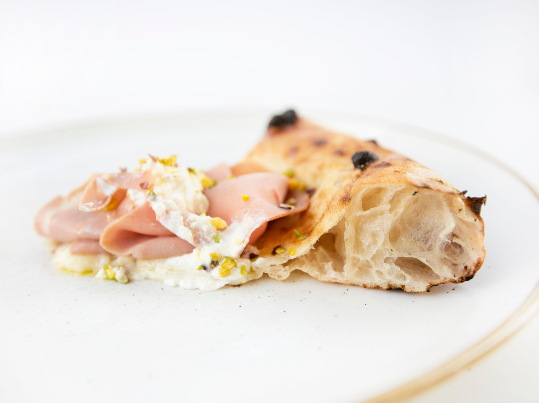 Trentola - Ducenta餐馆和美食-La Rosa Pizza & Cucina