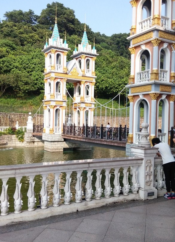 龙凤山庄影视度假村-东莞市必去景点