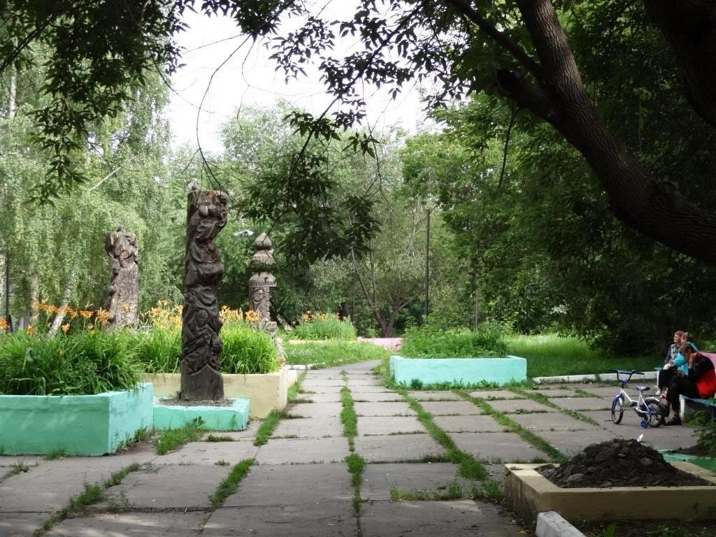 Skazka Square景点图片