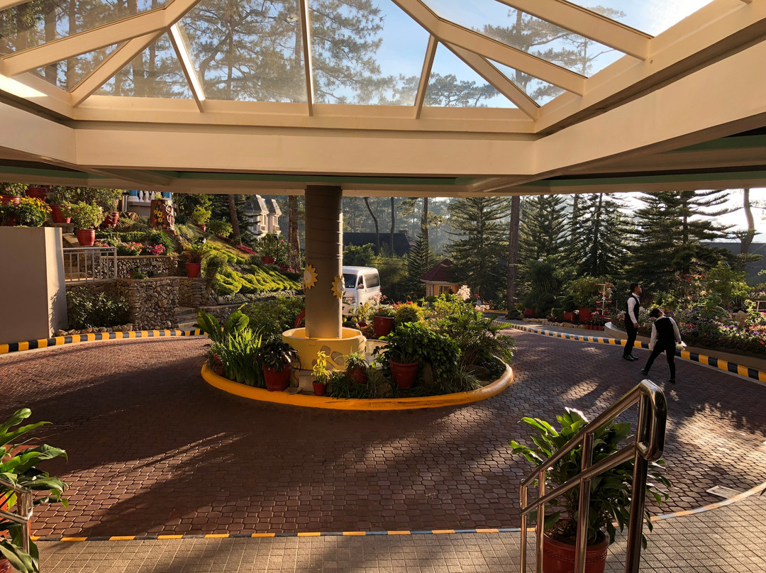 伊丽莎白碧瑶酒店主图