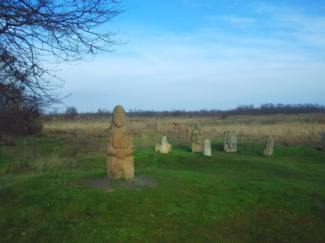 National Historic and Archeological Reserve Stone Grave-Myrne必去景点