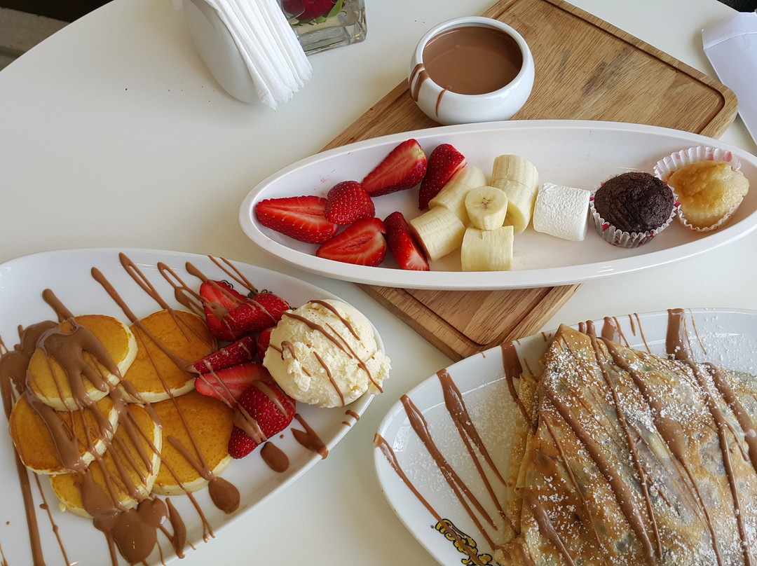 Al Kubus餐馆和美食-Cream & Honey