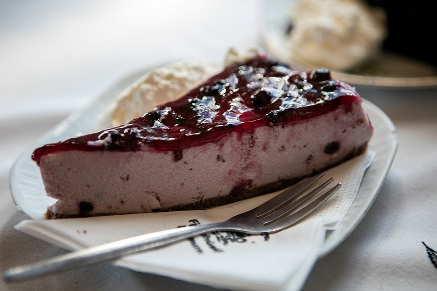 Hellnar餐馆和美食-Fjoruhusid