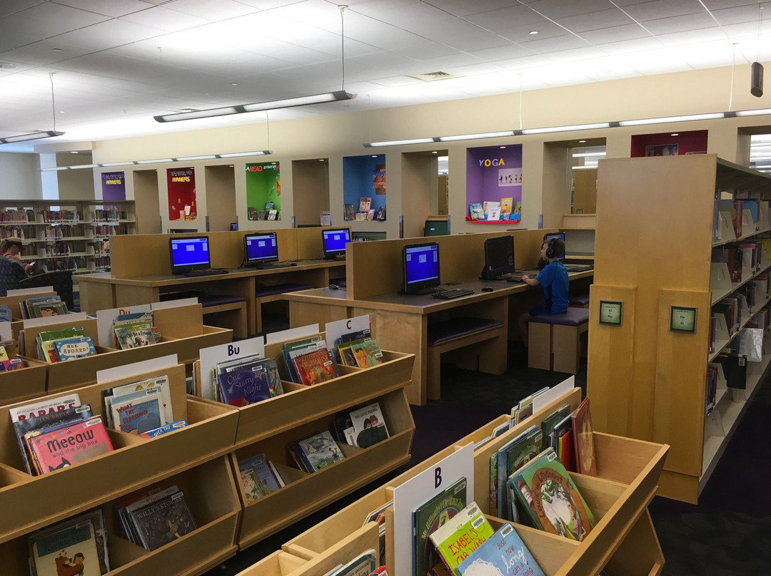 Farr Regional Library-格里利必去景点