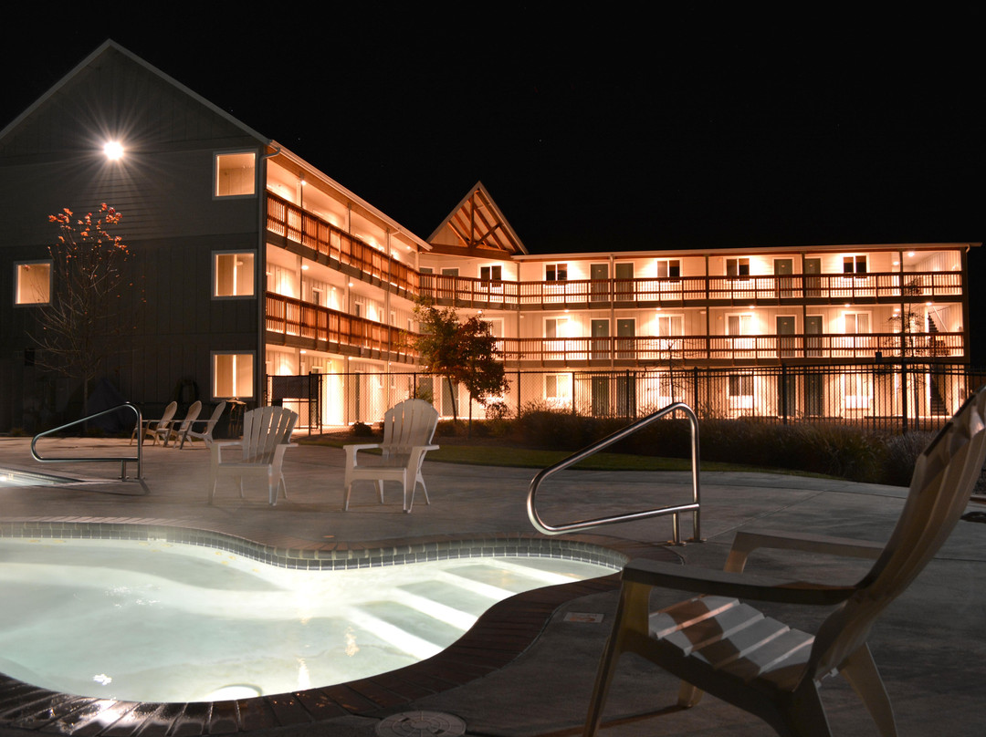 Life Northwest Rv & Lodging主图