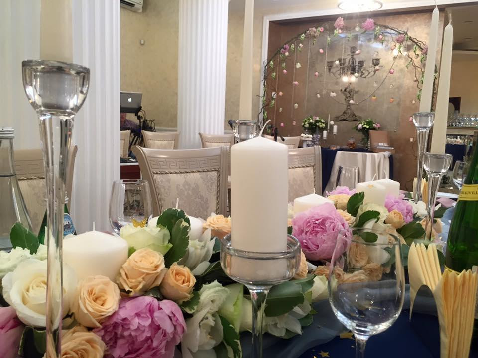 Restaurant "White Piano"