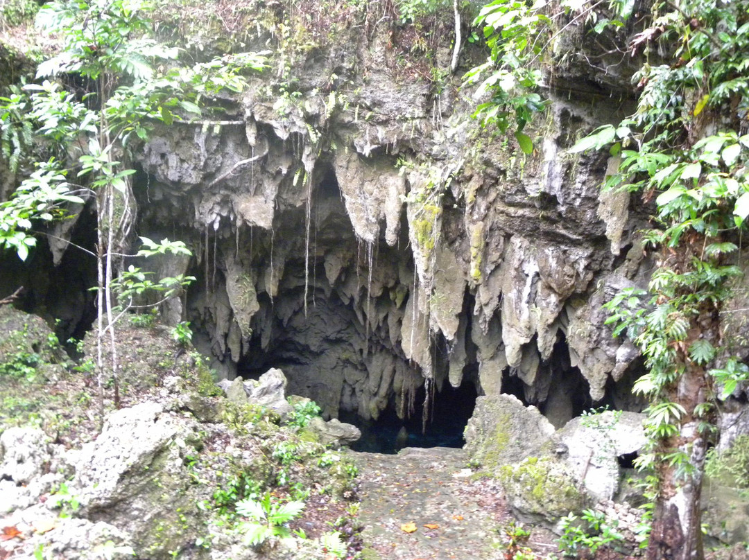 Hawang Cave景点图片