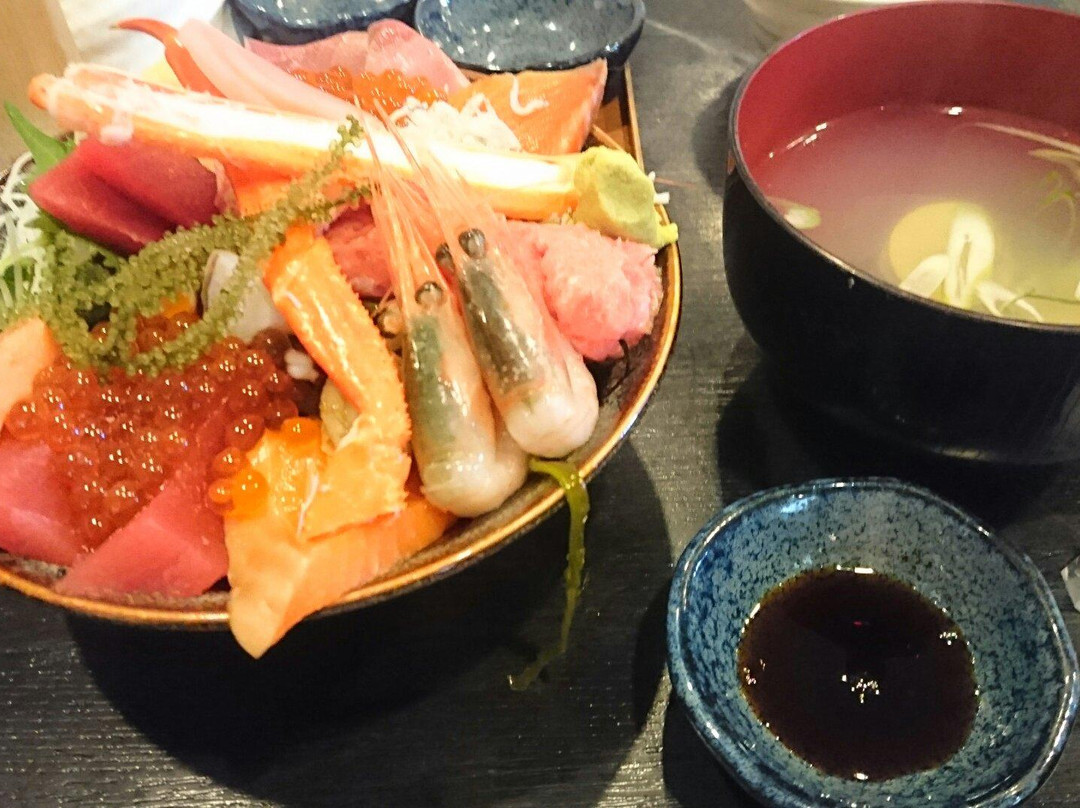 市場食堂 さかなや