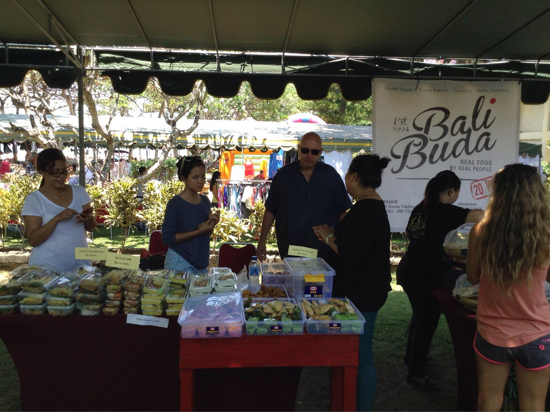 Sunday Market Sanur-登巴萨必去景点