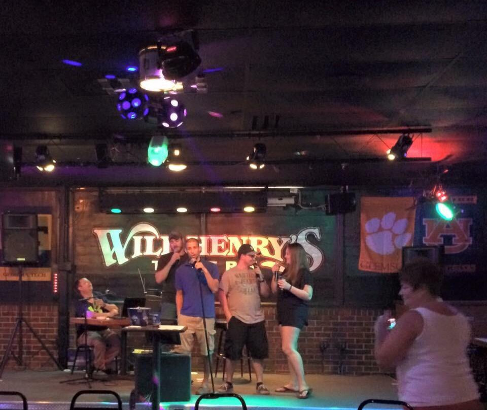 Will Henry's Tavern