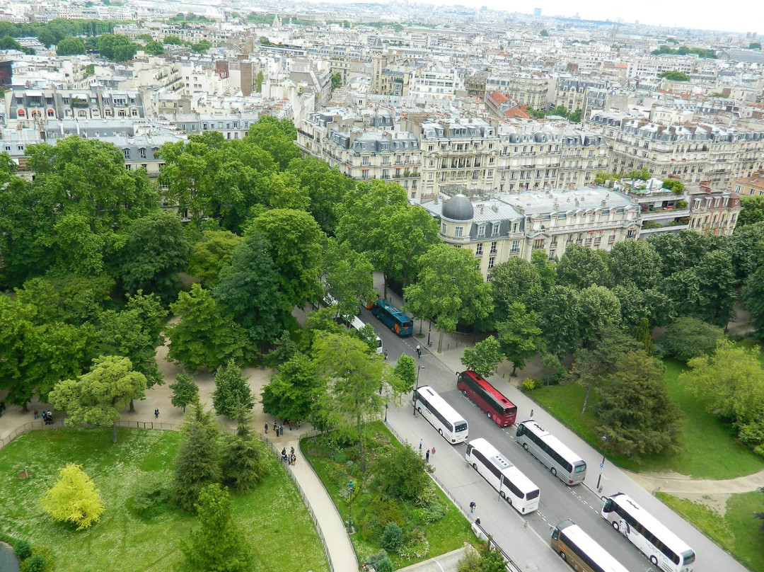 法国巴黎秋季沙龙-巴黎必去景点