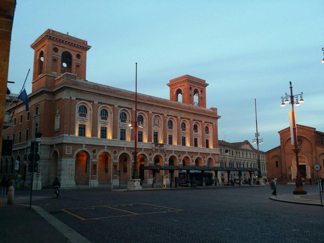 Piazza Aurelio Saffi景点图片
