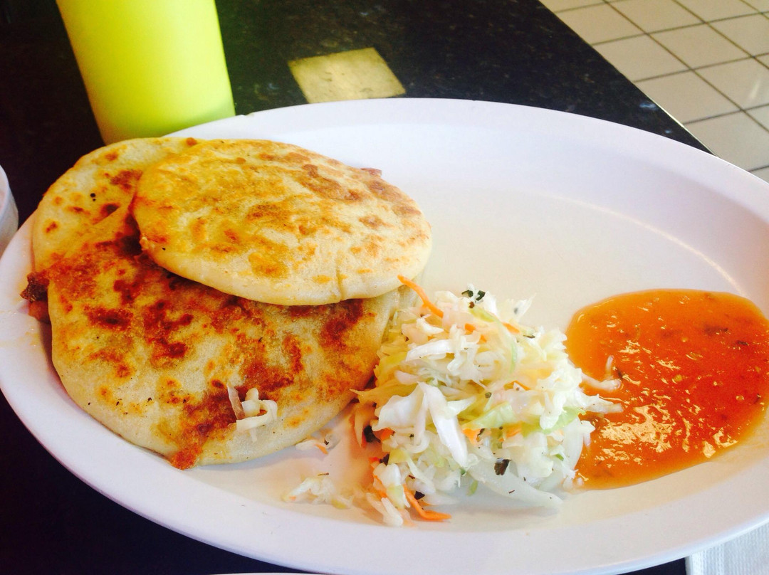 Taqueria Y Pupuseria Montecristo