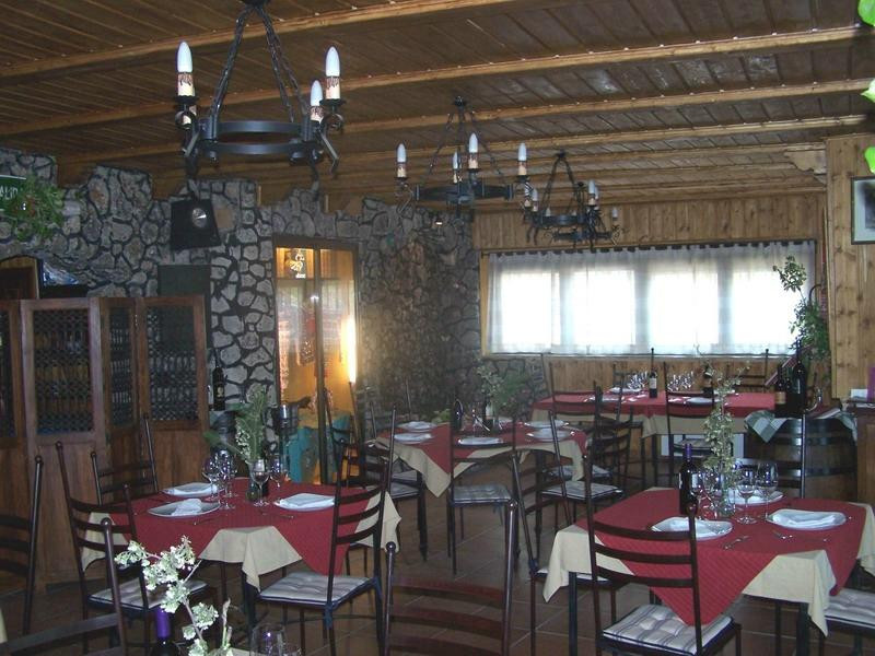 Tragacete酒店住宿-Casa Rural La Utrera