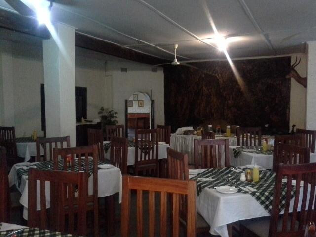 Chinhoyi Caves Motel
