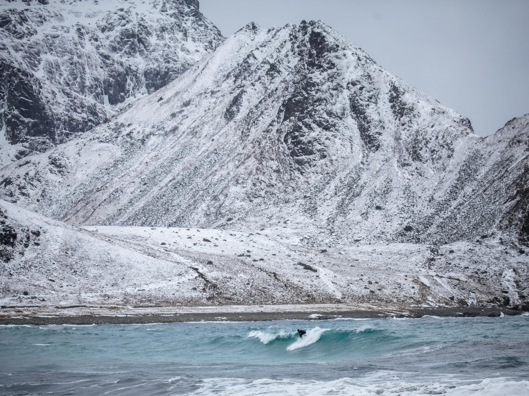 Unstad Arctic Surf - The Arctic Surf Experience Day Tours景点图片