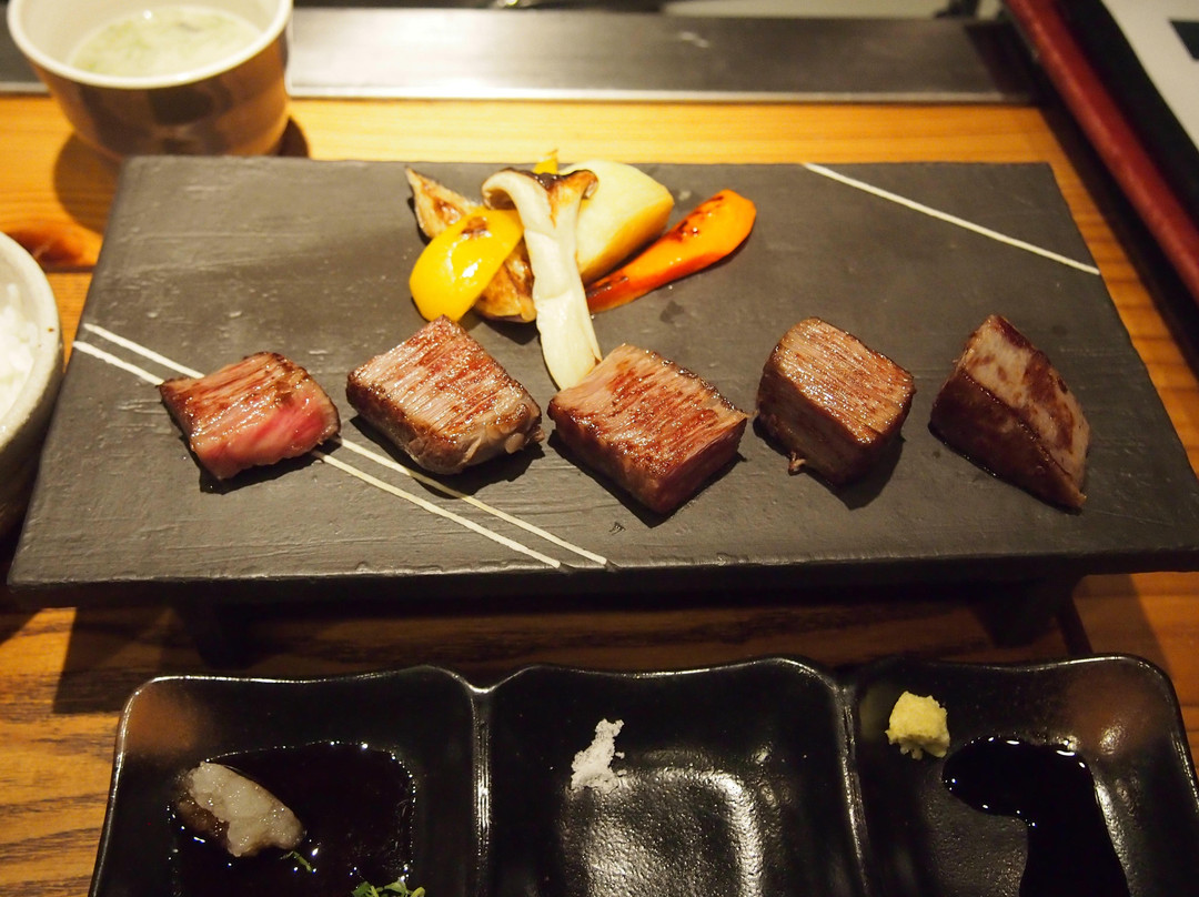 ステーキダイニング ゆかり