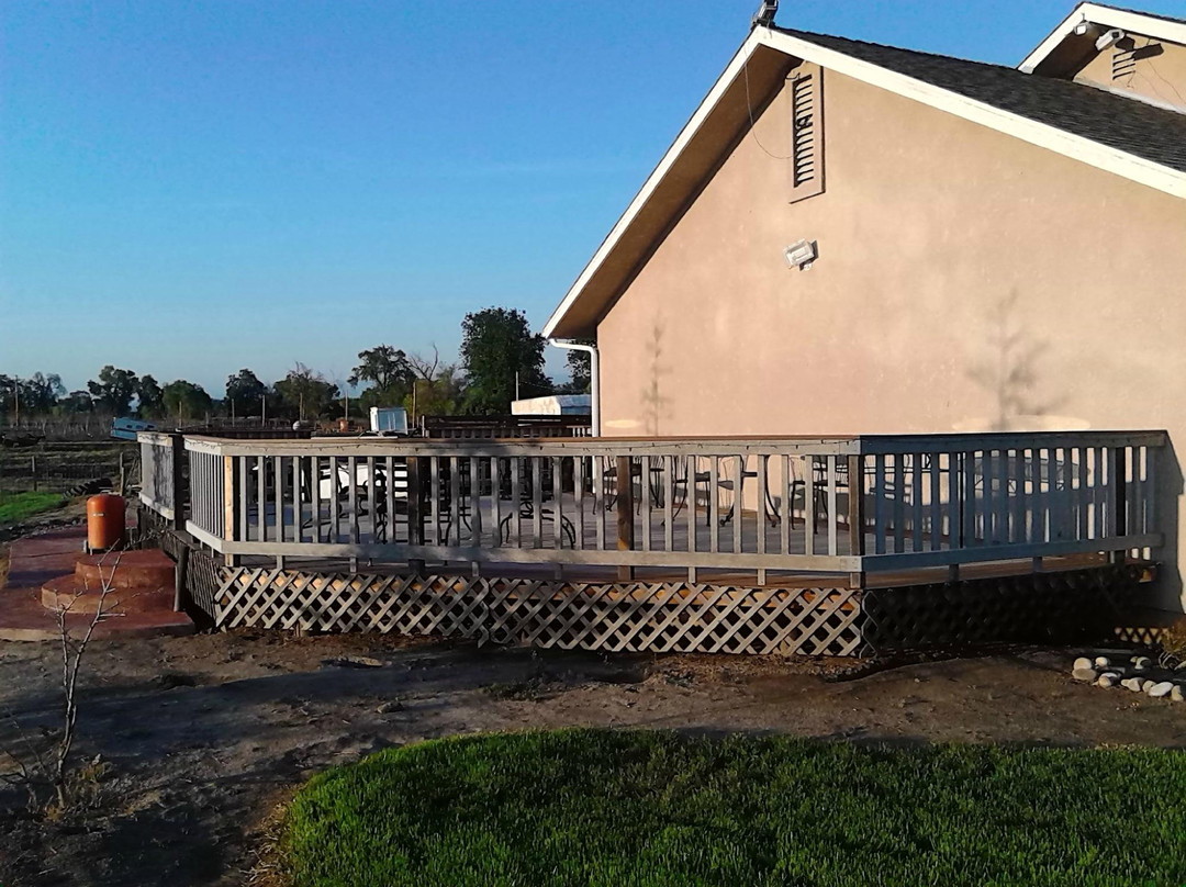 Little House on the Fish Farm at J and J Aquafarms主图