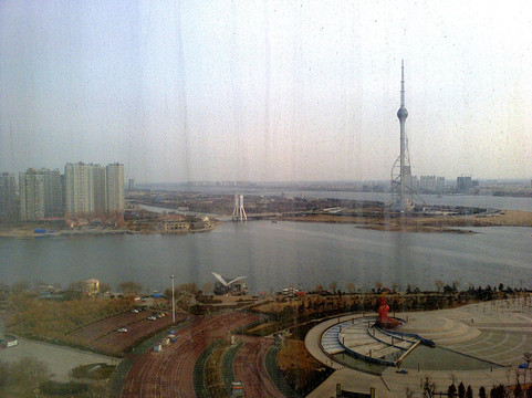 临沂鲁商雅高铂尔曼大酒店主图