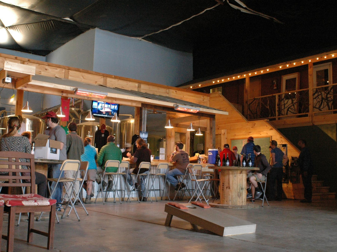 Nantahala Brewing Company Taproom, Smokehouse & Brewery景点图片