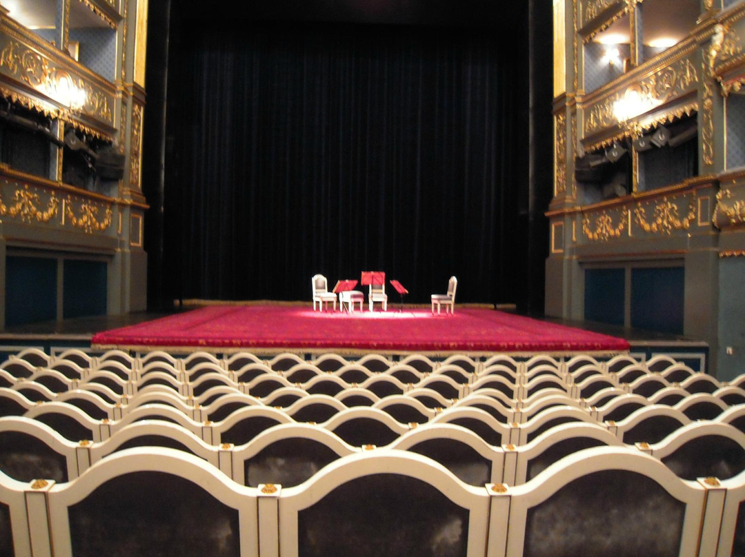 Théâtre Des États-布拉格必去景点