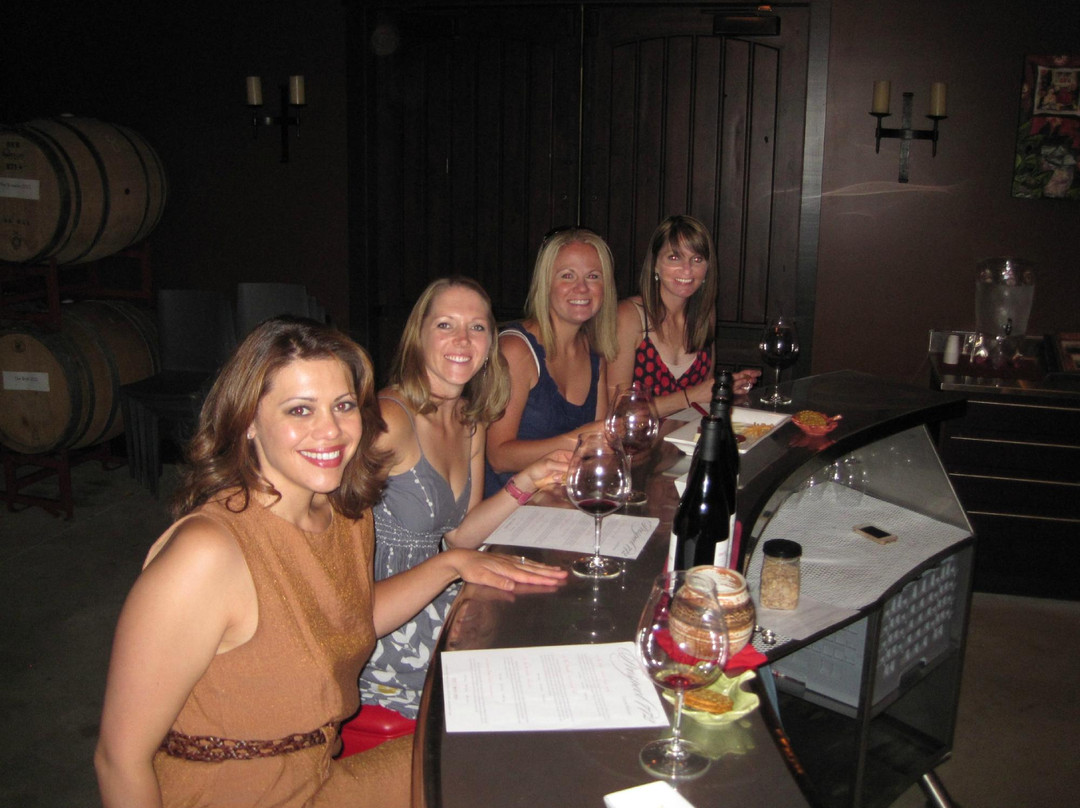 Courtwood Wine Tasting Tours景点图片