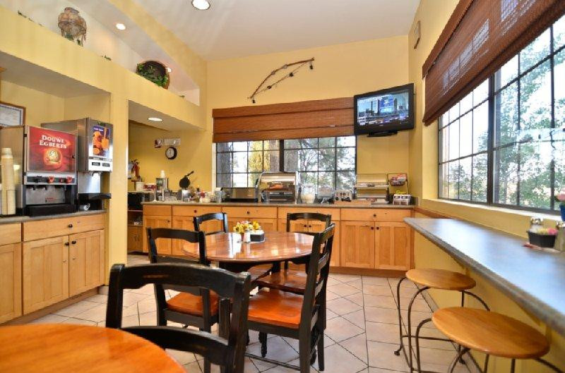 Best Western Paint Pony Lodge主图