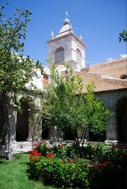 圣德雷莎修道院及殖民艺术博物馆-阿雷基帕必去景点