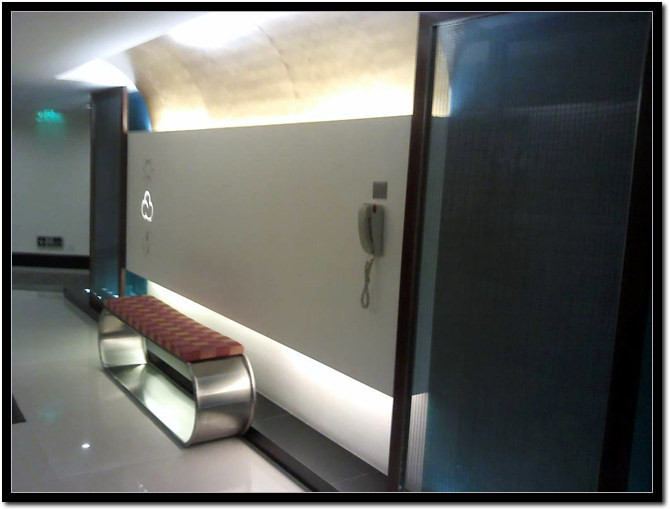 上海古井假日酒店主图