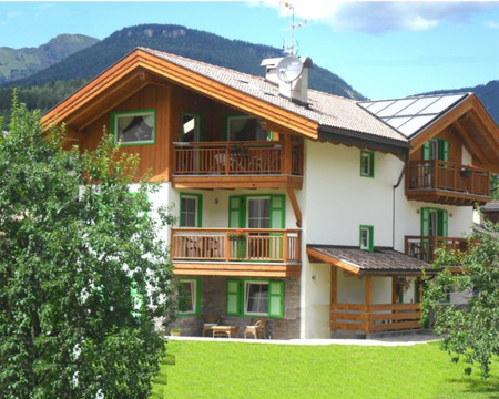 Tesero酒店住宿-Affittacamere Famiglia Ceschini