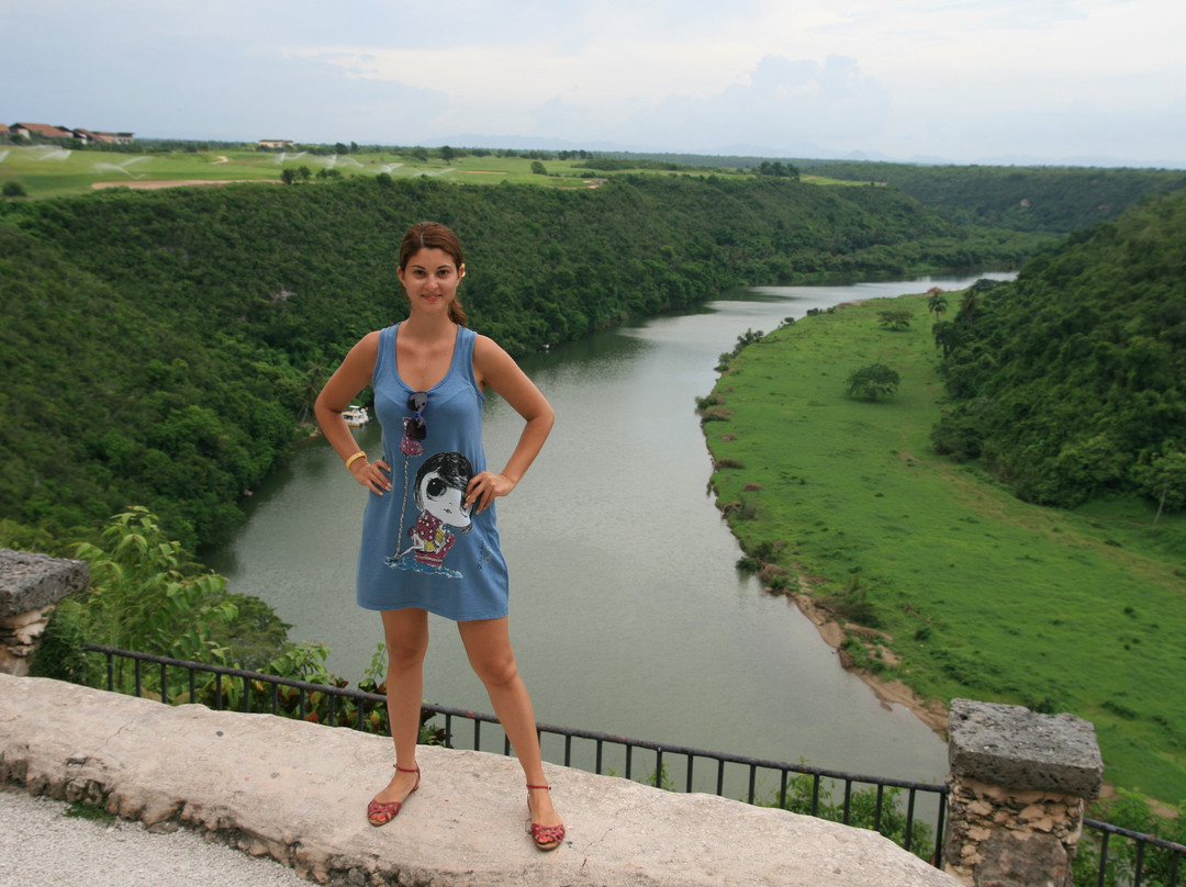 阿尔托斯香凡村-拉罗马纳必去景点