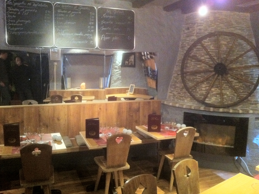 Messery餐馆和美食-Le Petit Bar