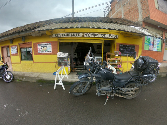 Techo de Paja del Quinde