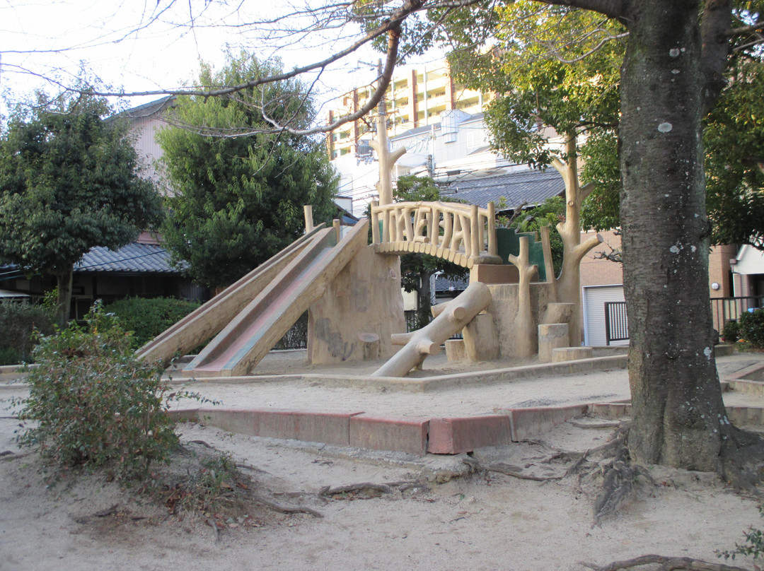 Ikeda Ekimae Park-池田市必去景点