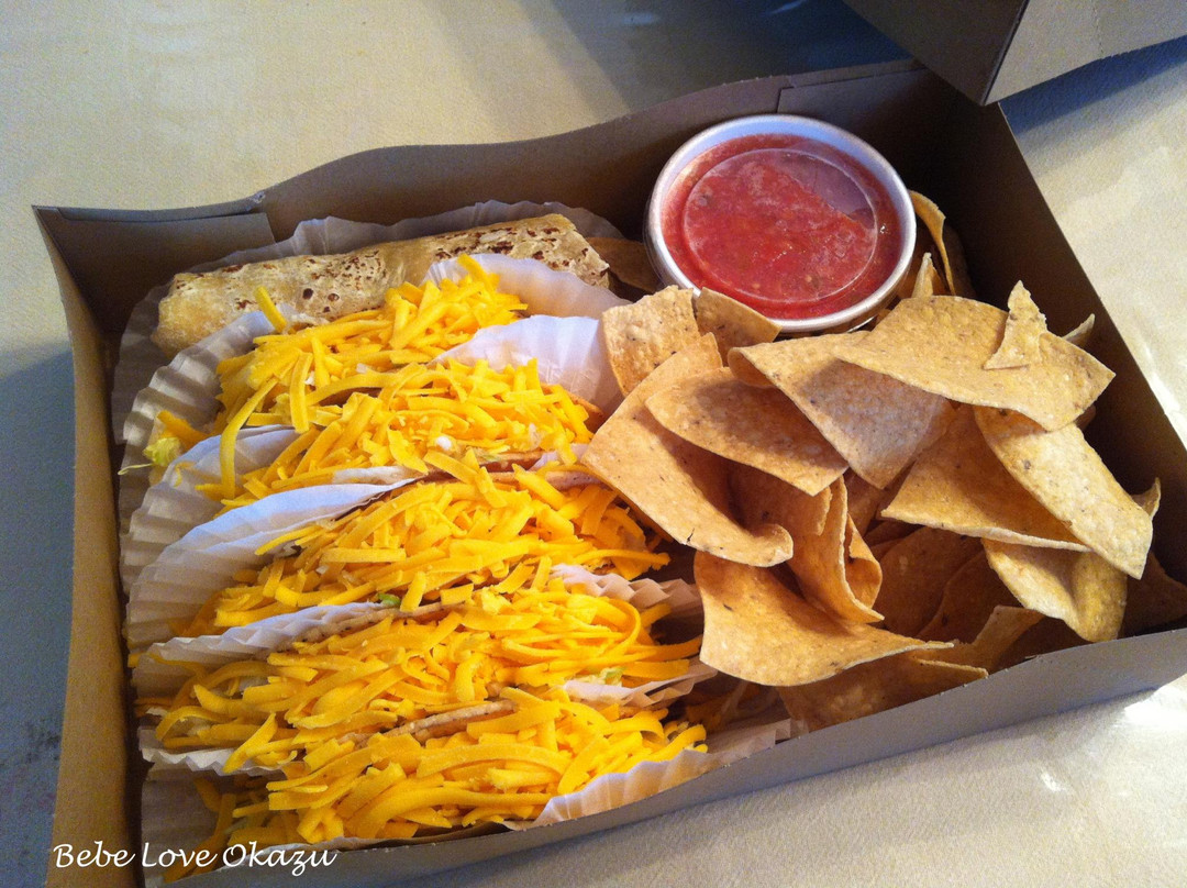 卡尔弗城餐馆和美食-Tito's Tacos