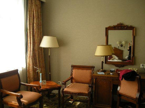 静安海格公寓主图