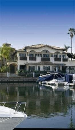 Newport Dunes Waterfront Resort & Marina