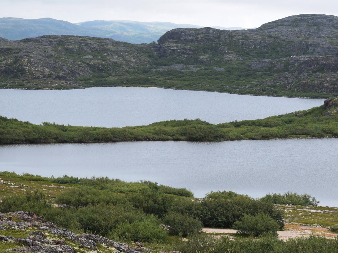 Bolshoye Batareyskoye Lake景点图片