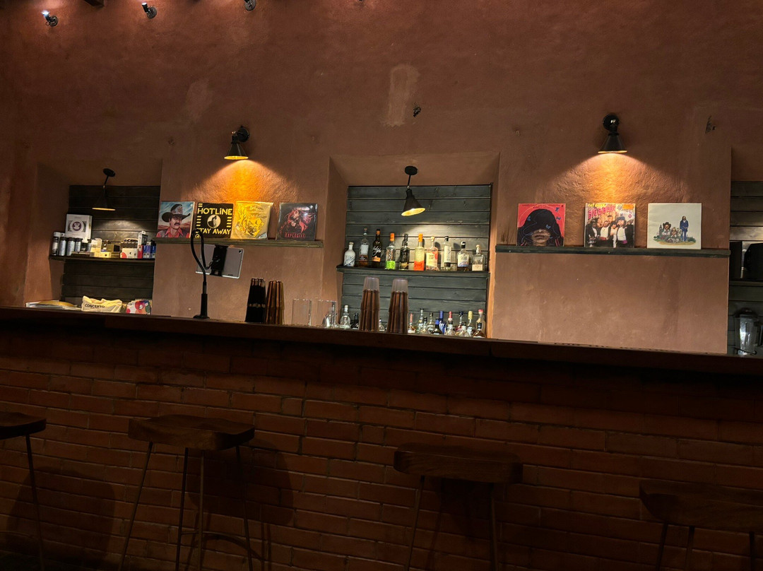 For The Record- Vinyl Bar