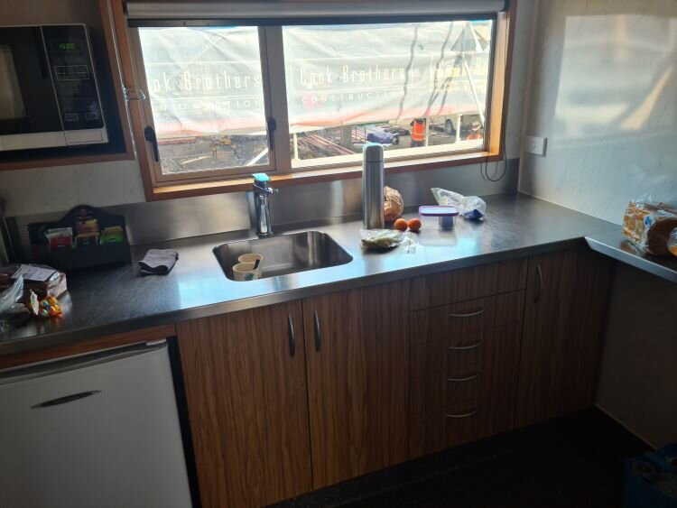 阿姆罗斯汽车旅馆主图