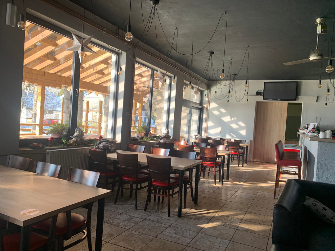 Kosice Region餐馆和美食-PIZZA & CAFE Lumaro