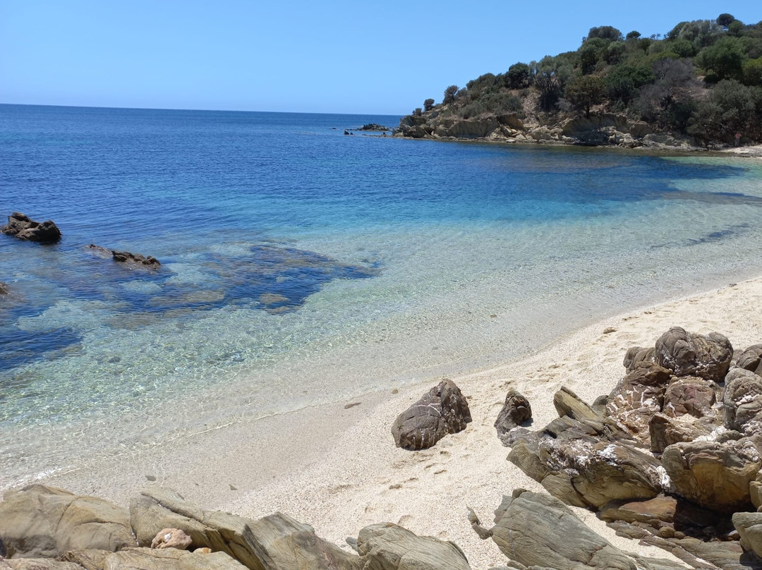 Cala Porto Larboi-Domus de Maria必去景点