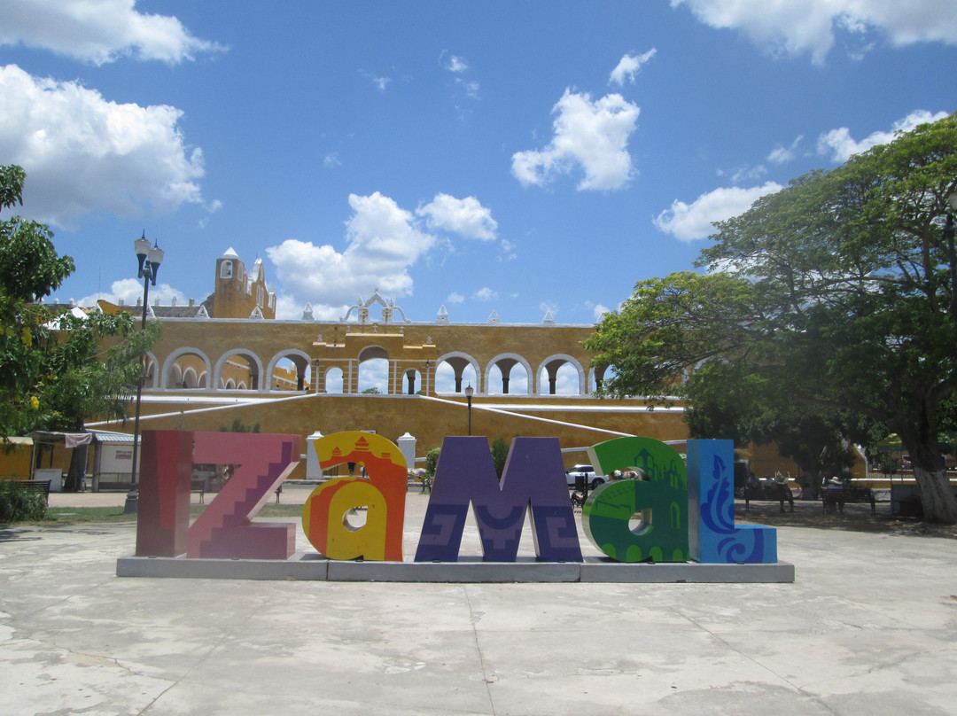Plaza Izamal-Izamal必去景点