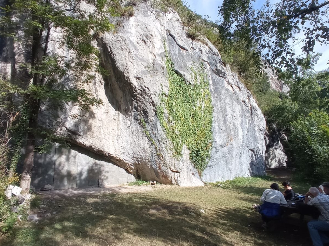 Grotte de la Vache景点图片