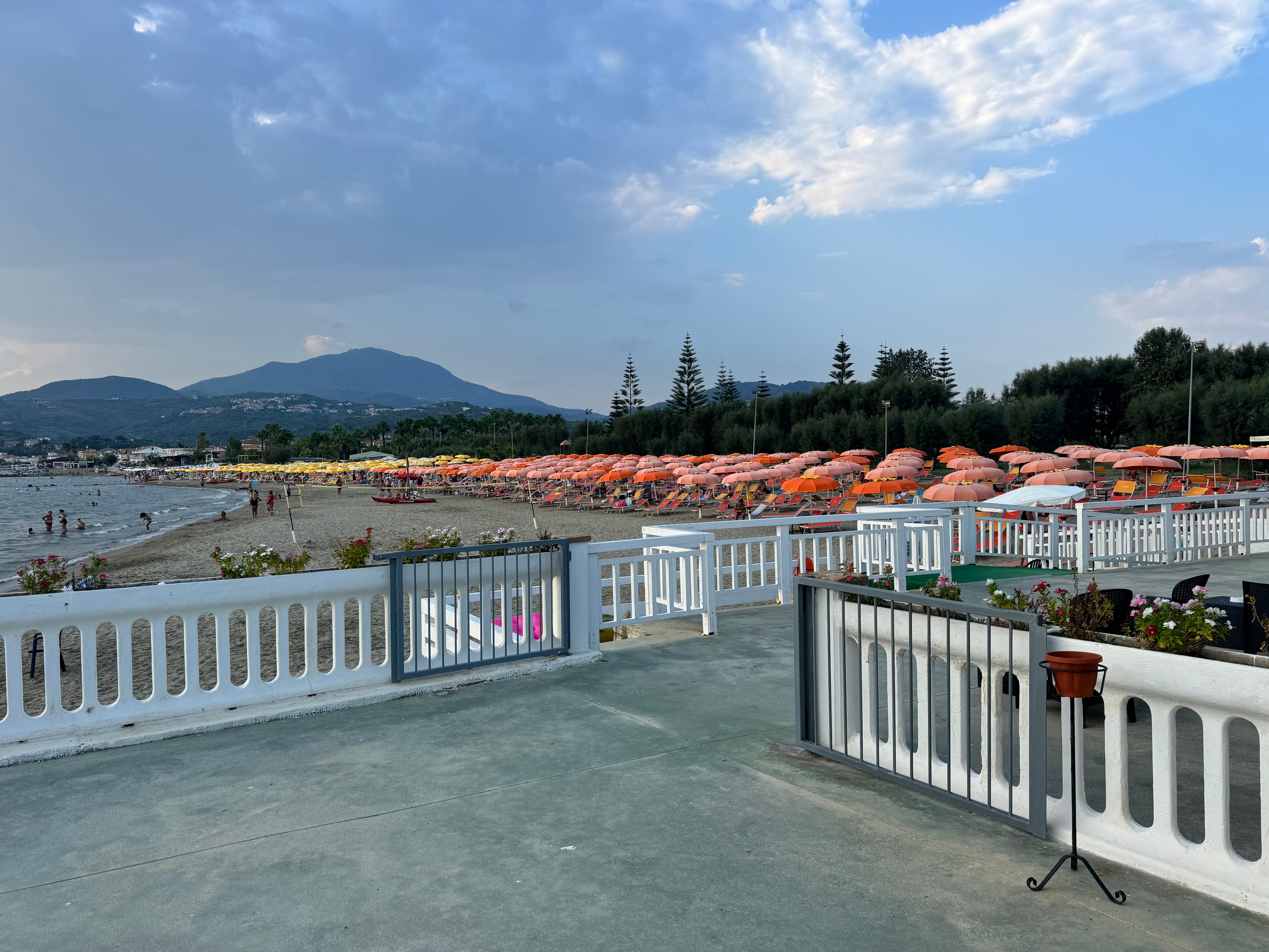 Copacabana Village-泳池