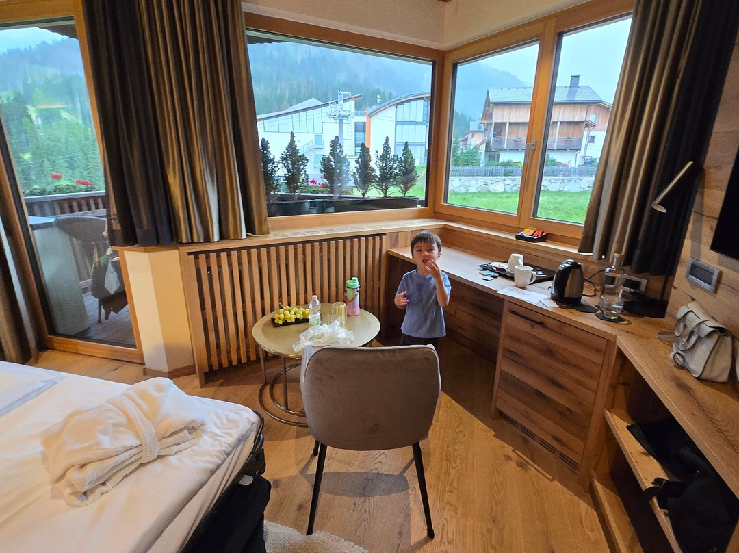 拉梅君酒店主图