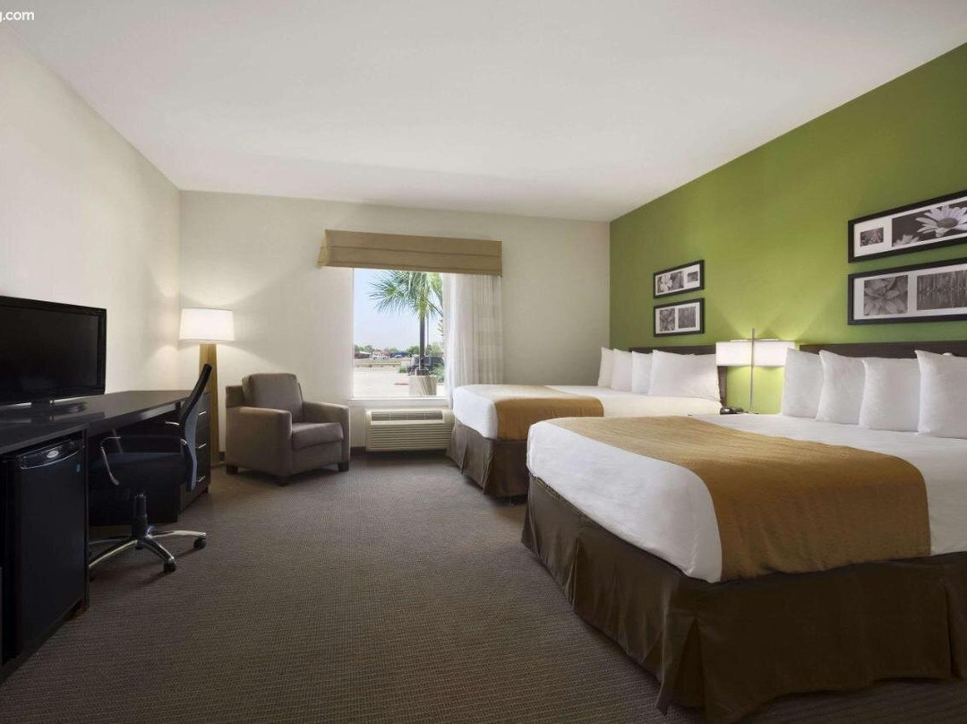 Petrostay Inn & Suites Cotulla主图