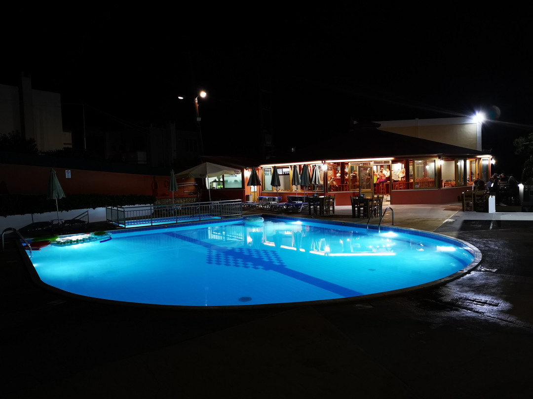 Camari Garden Hotel Apartments主图