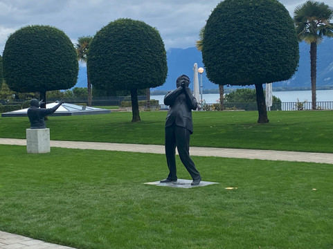 Statue Claude Nobs-蒙特勒必去景点